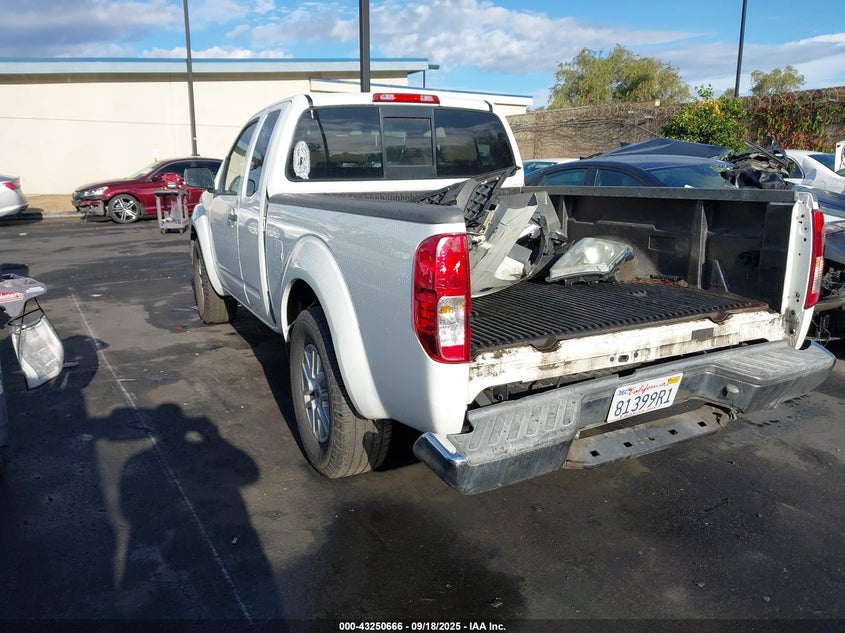 2015 NISSAN FRONTIER SV-I4 - 1N6BD0CT9FN732140