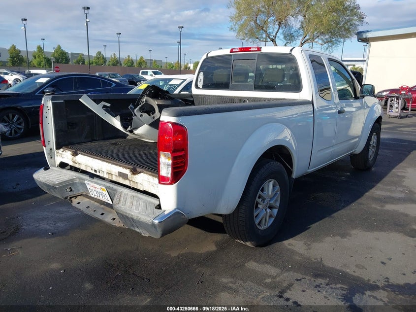 2015 NISSAN FRONTIER SV-I4 - 1N6BD0CT9FN732140