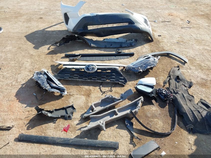 2022 Toyota Rav4 Xle VIN: 2T3W1RFV0NW222538 Lot: 43250673