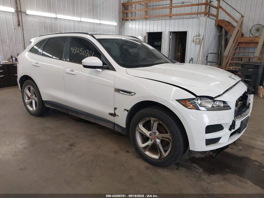 JAGUAR F-PACE 25T PREMIUM
