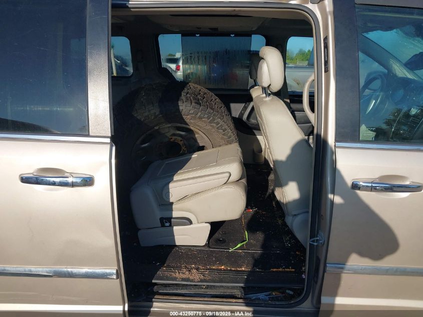 2016 Chrysler Town & Country Touring-L Anniversary Edition VIN: 2C4RC1CG7GR104241 Lot: 43250775