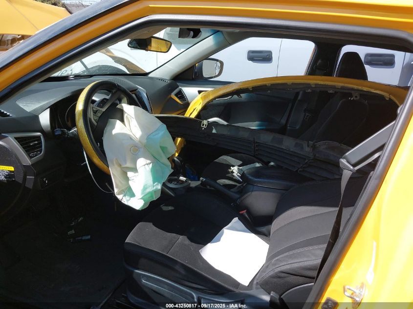 2017 Hyundai Veloster VIN: KMHTC6AD9HU308325 Lot: 43250817