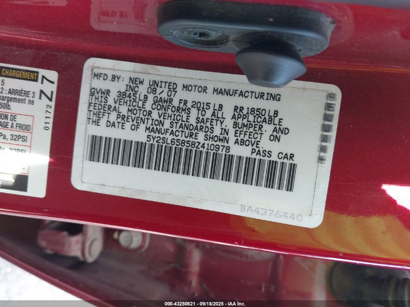 2008 Pontiac Vibe VIN: 5Y2SL65858Z410978 Lot: 43250821