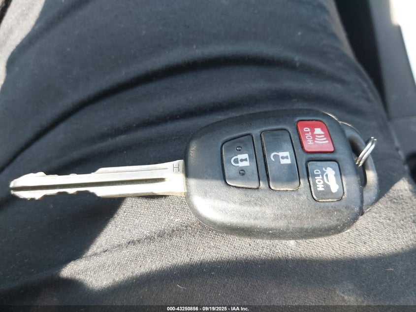 2017 Toyota Corolla Le VIN: 5YFBURHE6HP734385 Lot: 43250856