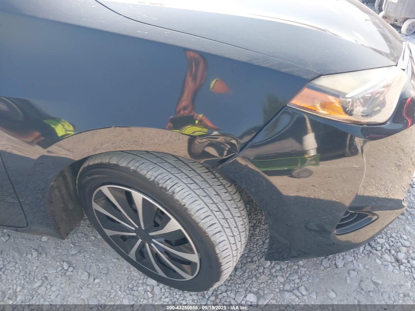 2017 Toyota Corolla Le VIN: 5YFBURHE6HP734385 Lot: 43250856