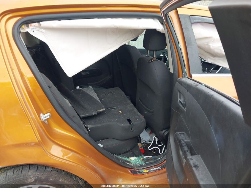 2019 Chevrolet Sonic Lt Auto VIN: 1G1JD6SBXK4117812 Lot: 43250931