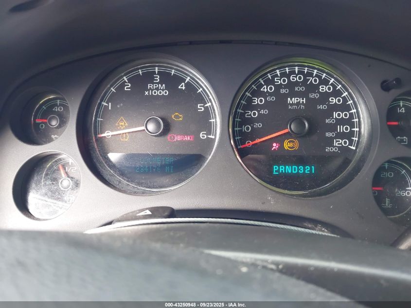 2008 GMC Yukon Slt VIN: 1GKFC13028R194304 Lot: 43250948