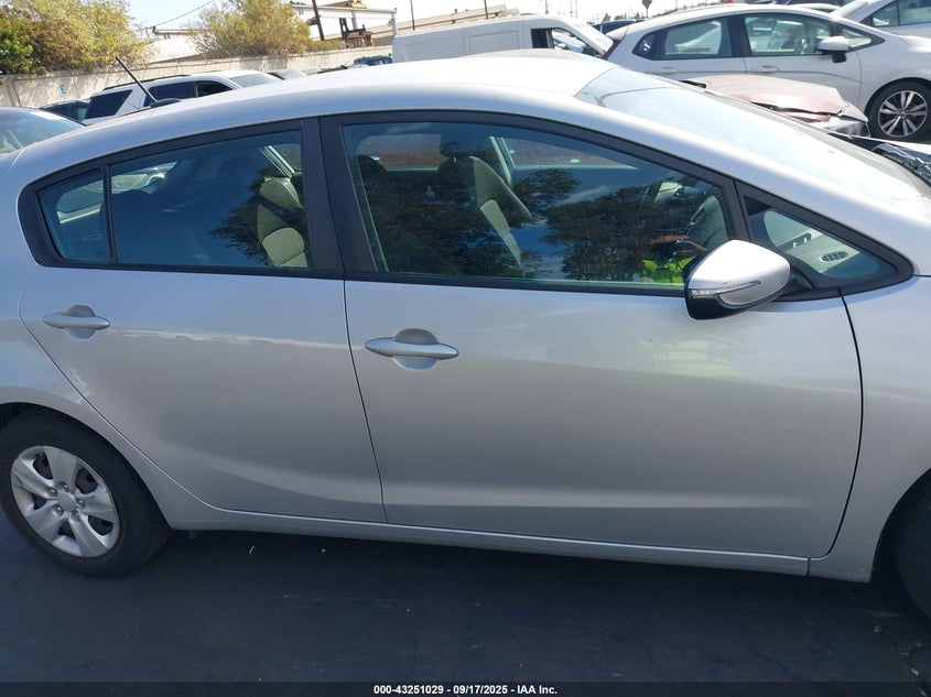 2017 KIA FORTE LX - KNAFK5A81H5680735