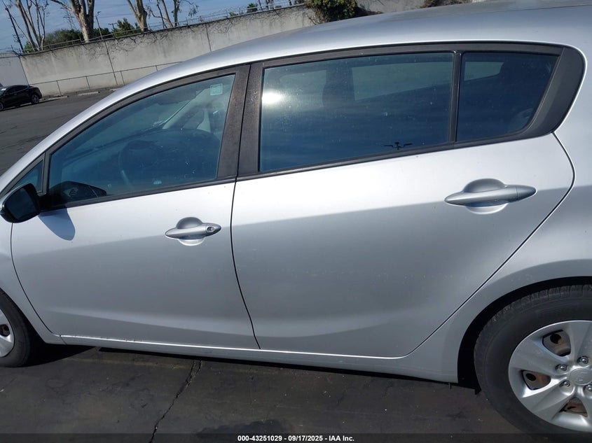 2017 KIA FORTE LX - KNAFK5A81H5680735