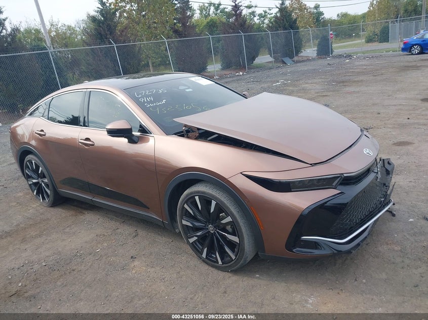 TOYOTA CROWN PLATINUM