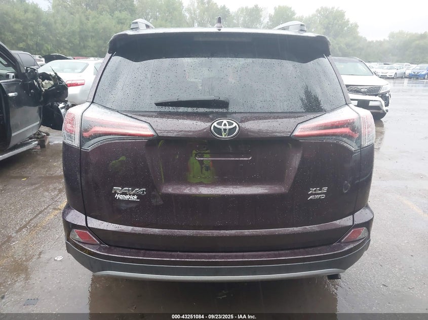 2018 TOYOTA RAV4 XLE - 2T3RFREVXJW809193