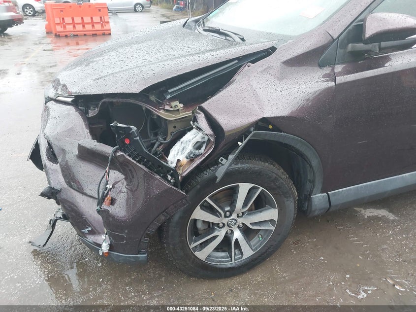 2018 TOYOTA RAV4 XLE - 2T3RFREVXJW809193