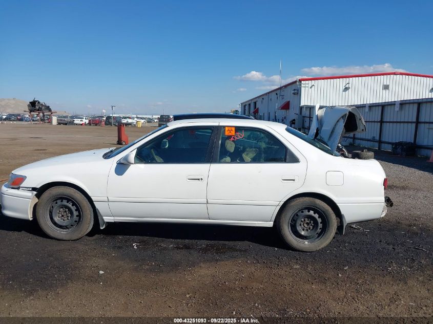 2000 Toyota Camry Le VIN: JT2BG22K4Y0462645 Lot: 43251093