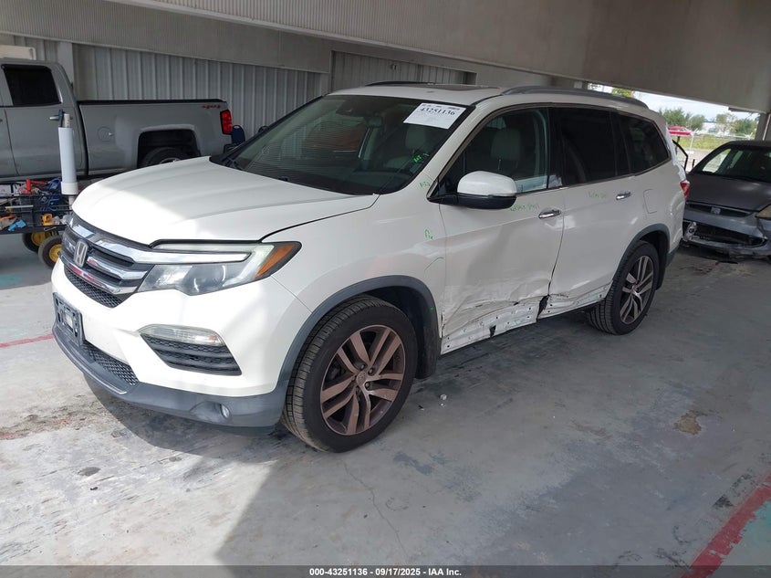 2017 HONDA PILOT TOURING - 5FNYF5H91HB015492