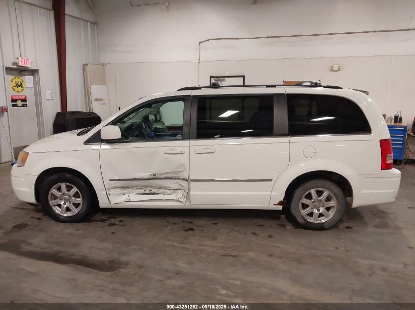 2009 Chrysler Town & Country Touring VIN: 2A8HR54119R577639 Lot: 43251252