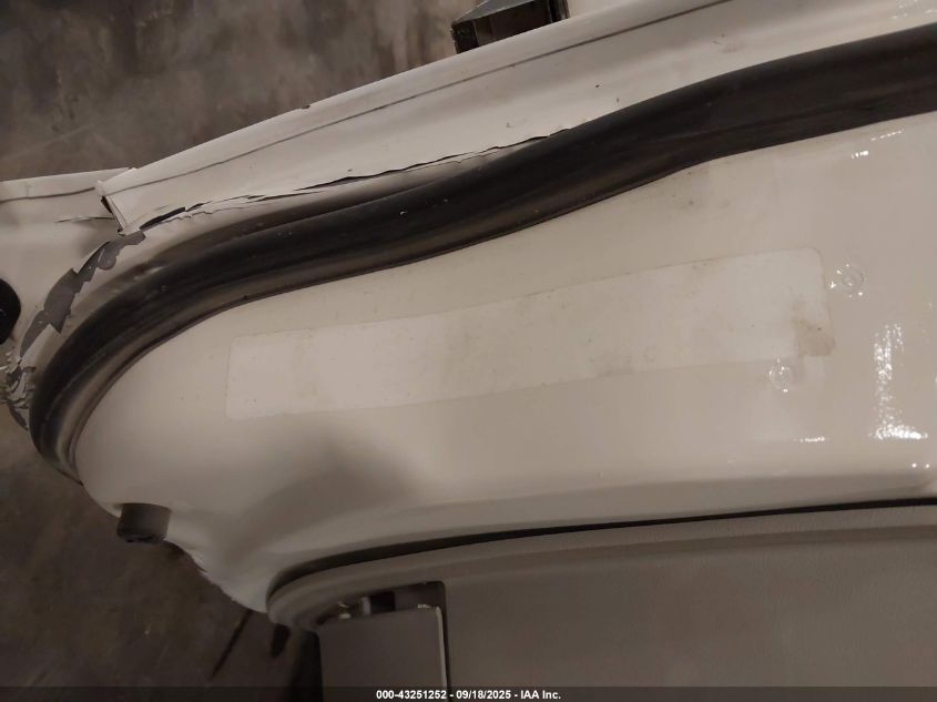 2009 Chrysler Town & Country Touring VIN: 2A8HR54119R577639 Lot: 43251252