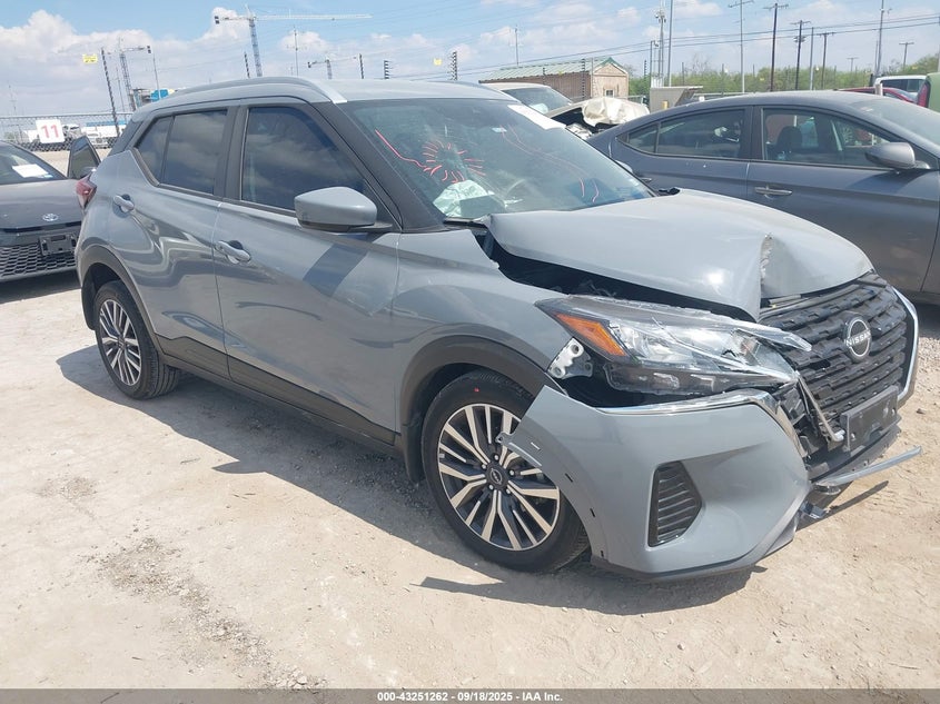 NISSAN KICKS SV XTRONIC CVT