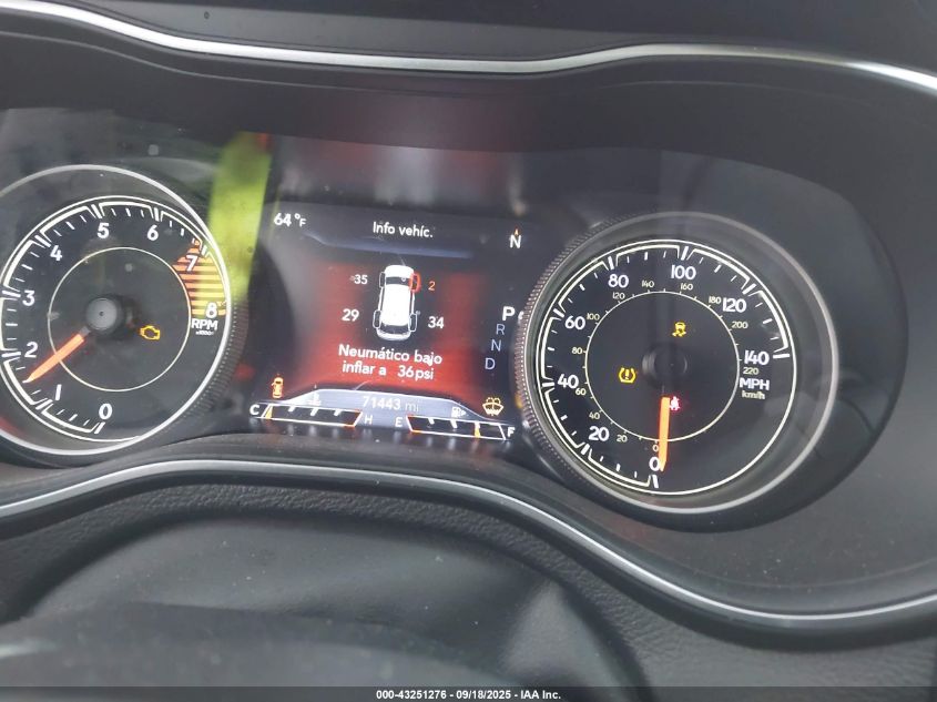 2019 Jeep Cherokee Trailhawk 4X4 VIN: 1C4PJMBX6KD153846 Lot: 43251276