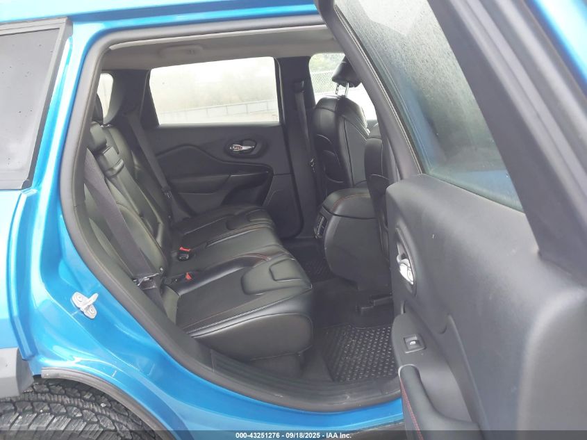 2019 Jeep Cherokee Trailhawk 4X4 VIN: 1C4PJMBX6KD153846 Lot: 43251276