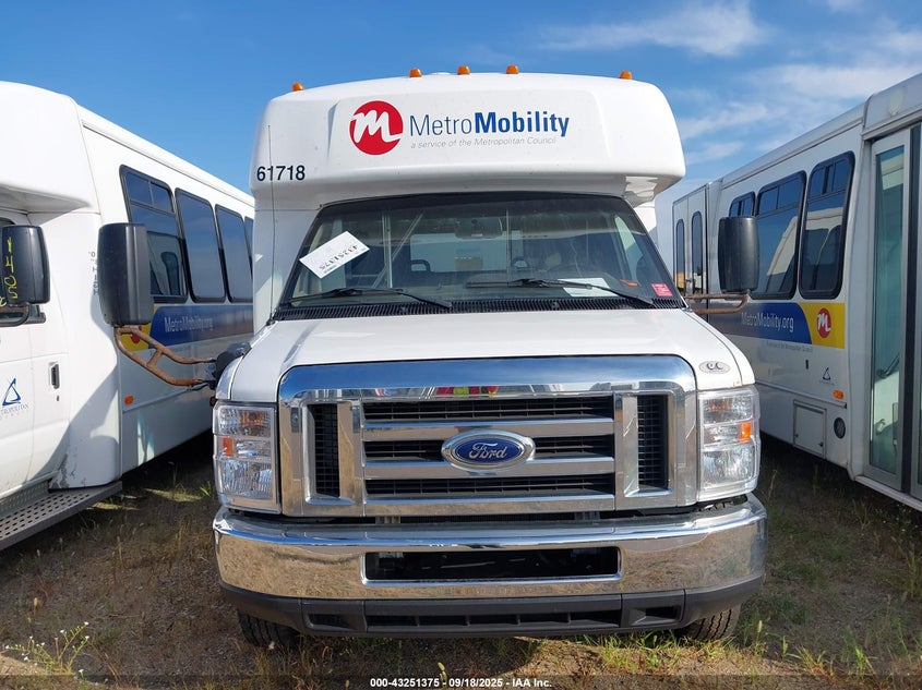 2019 Ford E-450 Cutaway VIN: 1FDFE4FS9KDC31000 Lot: 43251375