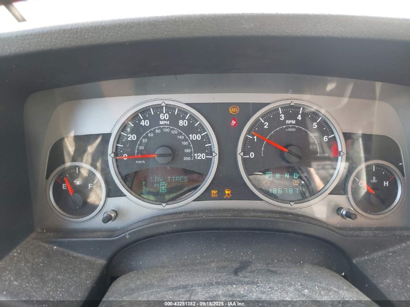 2007 Jeep Compass Limited VIN: 1J8FT57WX7D105701 Lot: 43251382