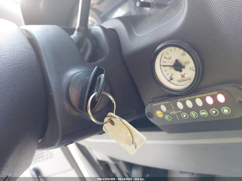 2019 Ford E-450 Cutaway VIN: 1FDFE4FS3KDC56166 Lot: 43251405