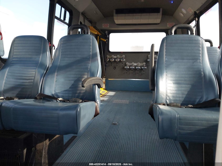 2019 Ford E-450 Cutaway VIN: 1FDFE4FS9KDC56141 Lot: 43251414