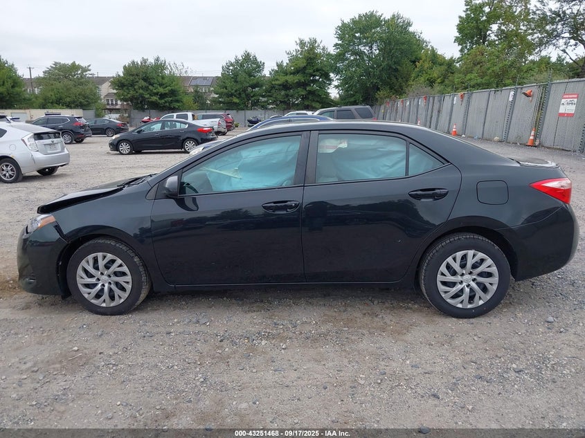 2017 Toyota Corolla Le VIN: 2T1BURHEXHC952815 Lot: 43251468
