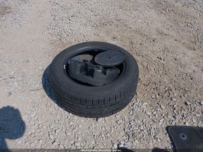 2017 Ford Focus Se VIN: 1FADP3F2XHL243225 Lot: 43251595