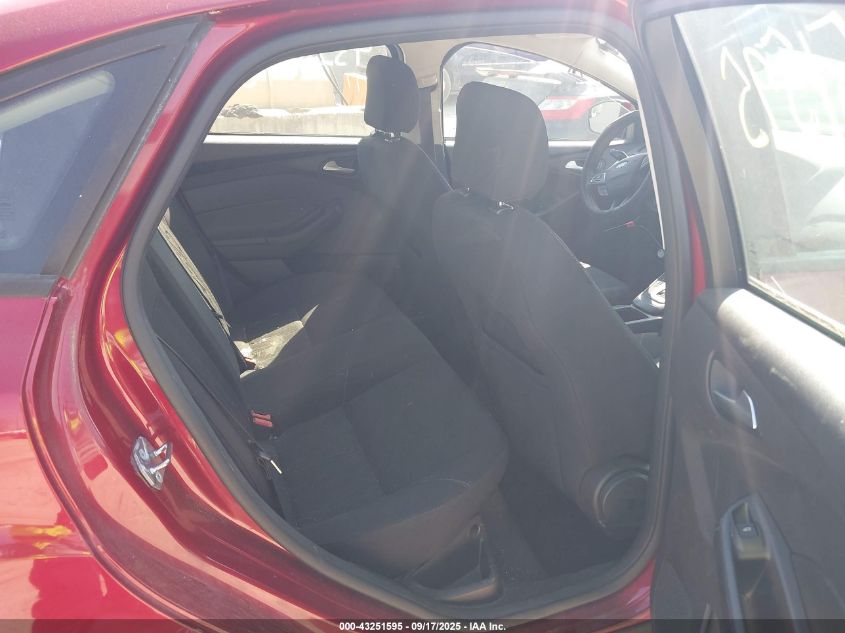 2017 Ford Focus Se VIN: 1FADP3F2XHL243225 Lot: 43251595