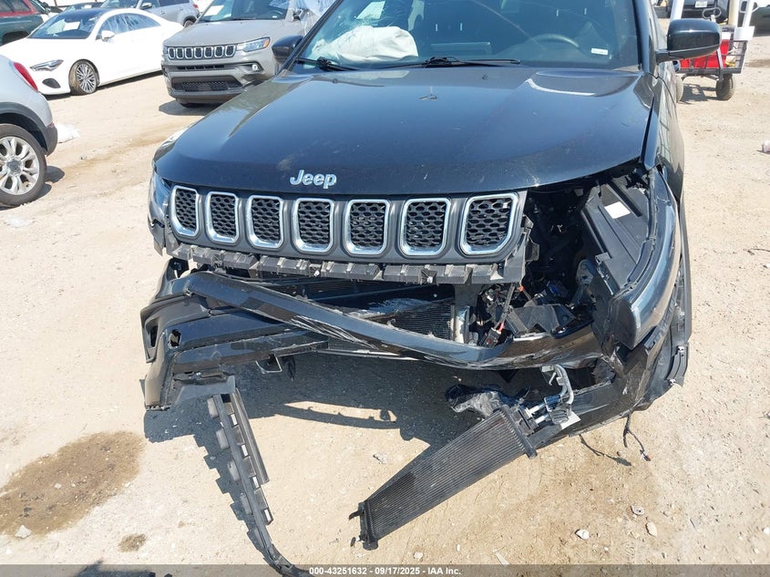 3C4NJDBN6RT606180 2024 Jeep Compass 2.0 Latitude 4x4 Black