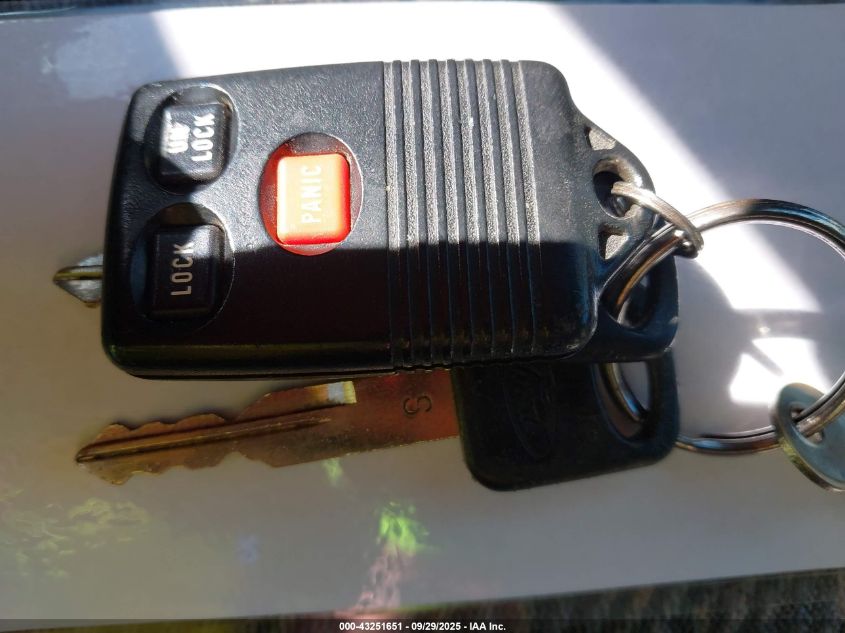 1997 Ford Explorer Eddie Bauer/Limited/Xl/Xlt VIN: 1FMDU34E1VZA94160 Lot: 43251651