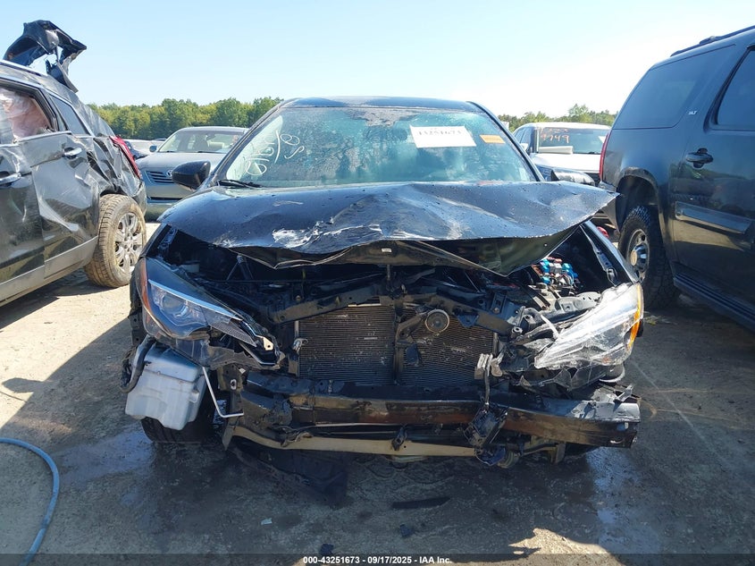 2017 Toyota Corolla Le VIN: 2T1BURHE2HC748736 Lot: 43251673