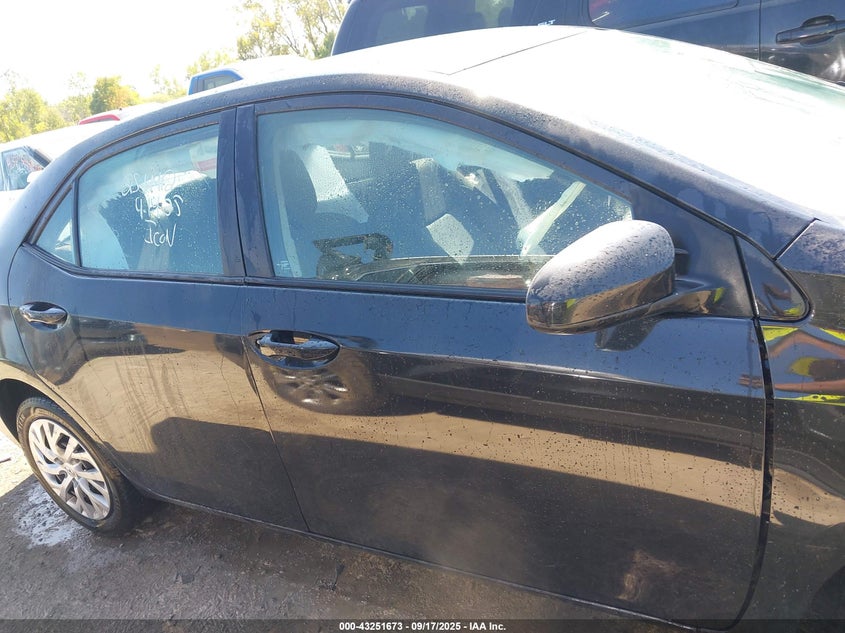 2017 Toyota Corolla Le VIN: 2T1BURHE2HC748736 Lot: 43251673