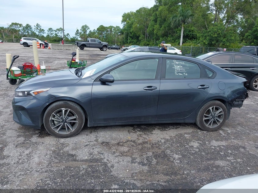 2023 KIA FORTE LXS - 3KPF24AD6PE659473
