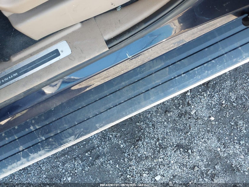 2019 CADILLAC ESCALADE ESV PLATINUM - 1GYS4KKJ0KR249261