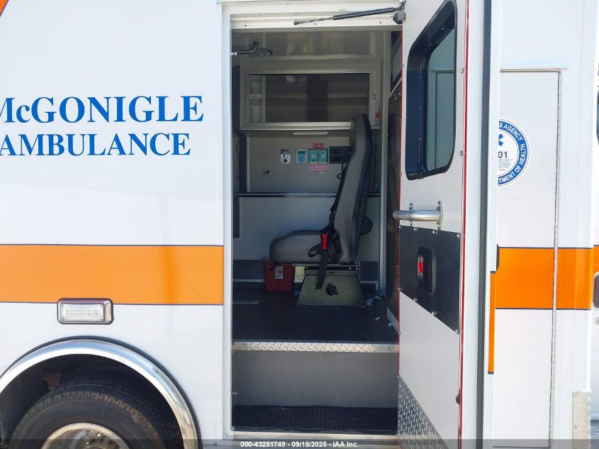 2018 Ford E-350 Cutaway VIN: 1FDWE3FS1JDC21585 Lot: 43251749