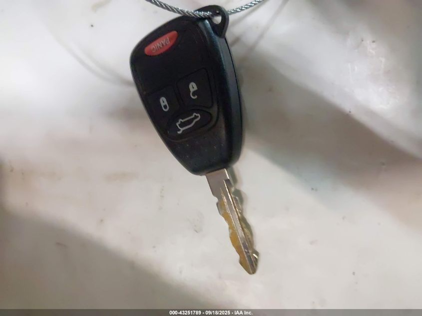 2004 Chrysler Pacifica VIN: 2C8GF684X4R328009 Lot: 43251789