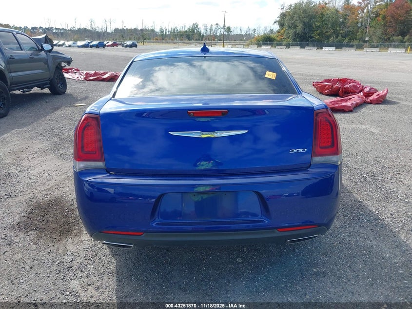 2018 Chrysler 300 Touring VIN: 2C3CCAAG1JH340717 Lot: 43251870