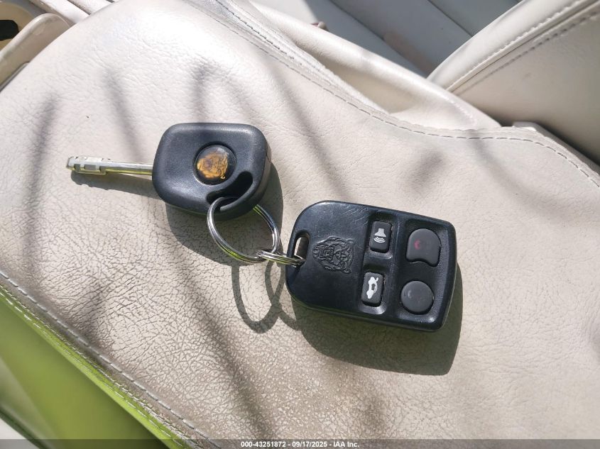 2000 Jaguar S-Type 3.0L V6 VIN: SAJDA01C7YFL68726 Lot: 43251872