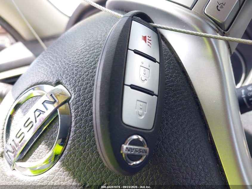 2016 NISSAN ROGUE SV - KNMAT2MT0GP666840