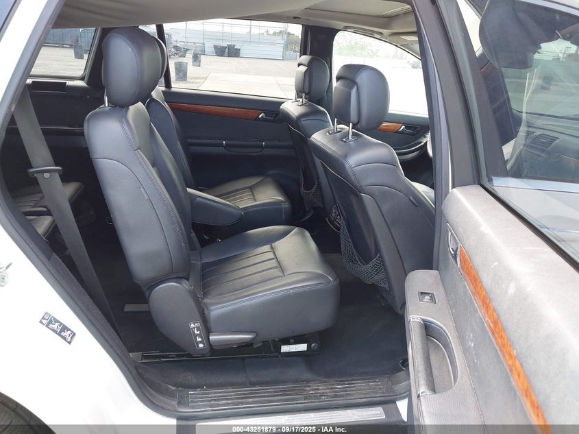 2009 Mercedes-Benz R 350 4Matic VIN: 4JGCB65E39A092545 Lot: 43251879