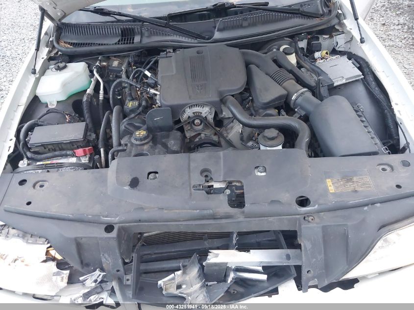 2009 Lincoln Town Car Signature Limited VIN: 2LNHM82V39X617921 Lot: 43251941