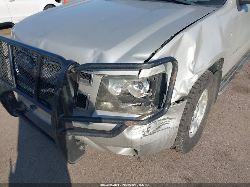 2009 Chevrolet Suburban 1500 Lt2 VIN: 1GNFK26389R190745 Lot: 43252001