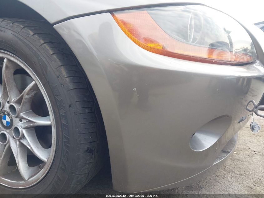 2004 BMW Z4 2.5I VIN: 4USBT33564LS53184 Lot: 43252042