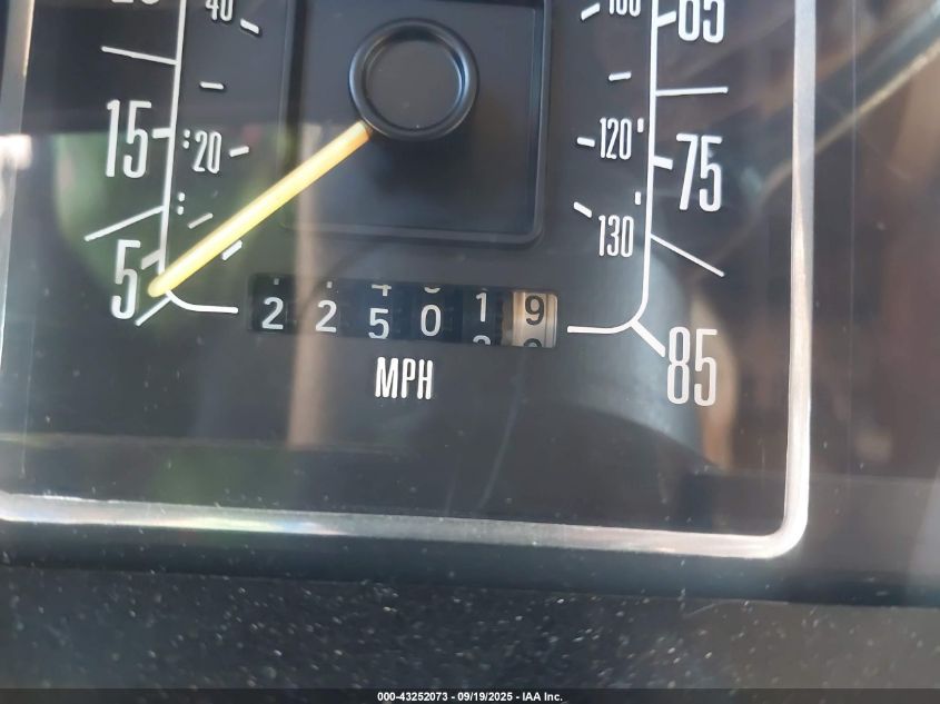 1983 Ford Econoline E150 Van VIN: 1FDDE14G9DHA10528 Lot: 43252073