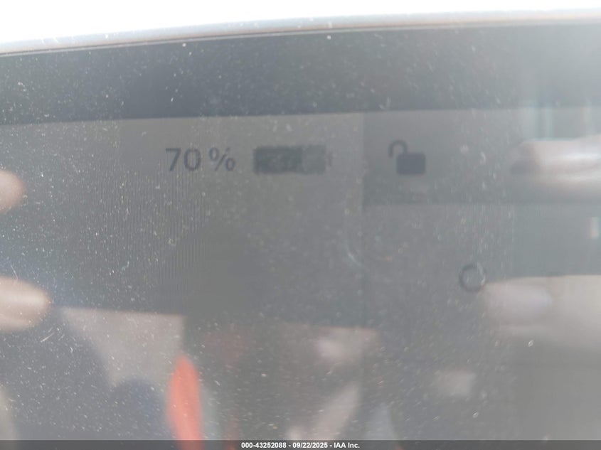 2024 Tesla Model Y Long Range Dual Motor All-Wheel Drive VIN: 7SAYGDEE7RA301616 Lot: 43252088