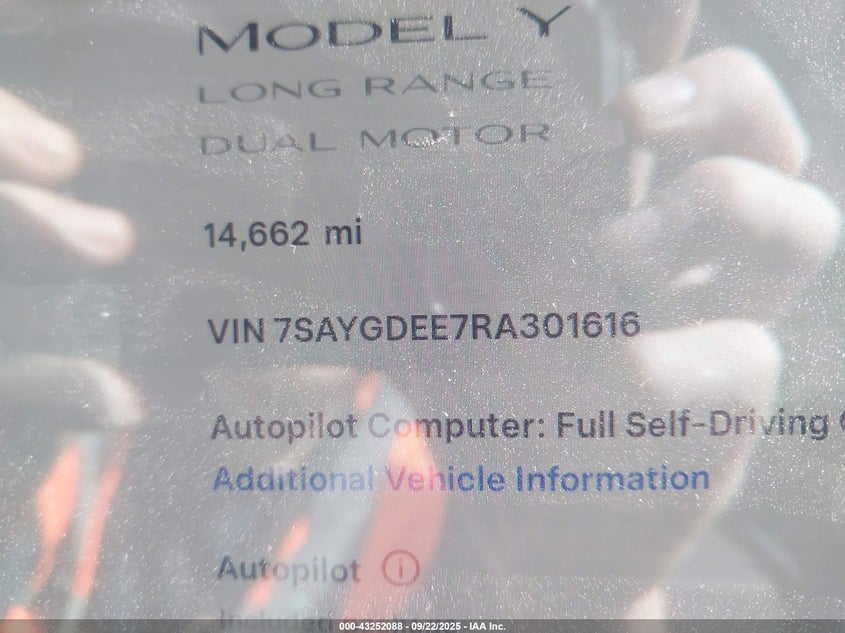 2024 Tesla Model Y Long Range Dual Motor All-Wheel Drive VIN: 7SAYGDEE7RA301616 Lot: 43252088