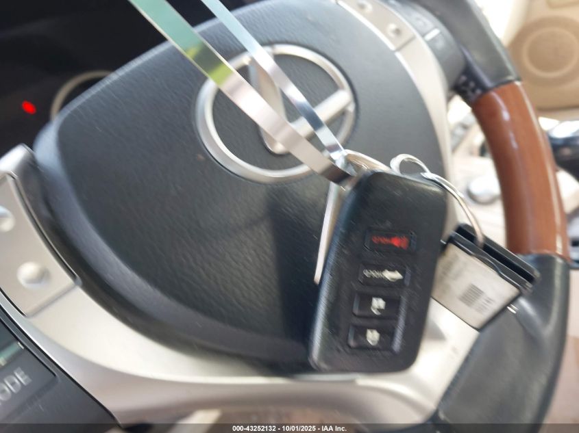 2013 Lexus Es 300H VIN: JTHBW1GGXD2027702 Lot: 43252132