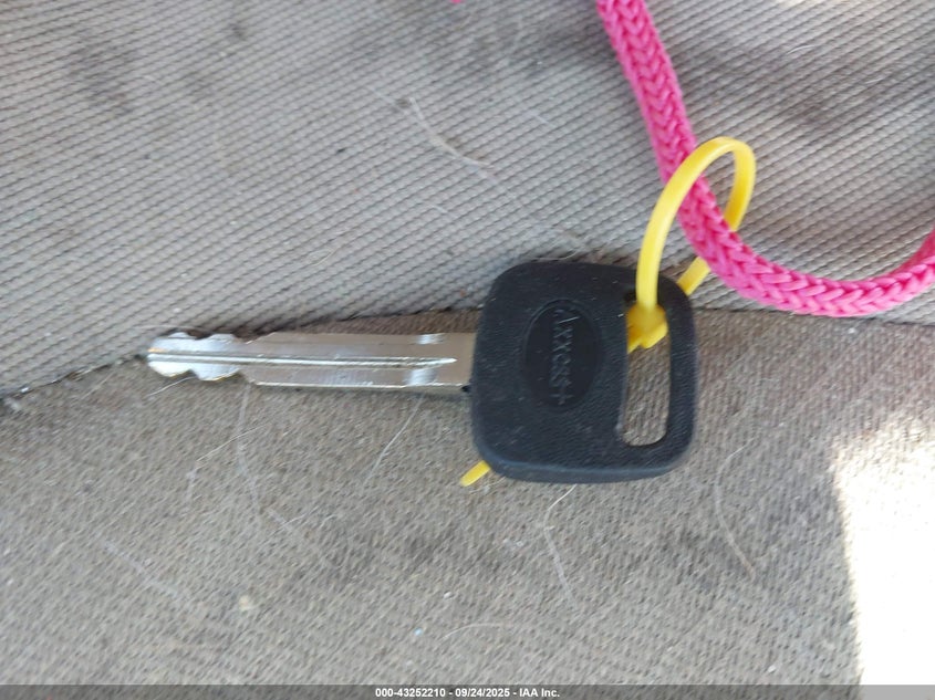 2003 Toyota Echo VIN: JTDAT123X30285271 Lot: 43252210